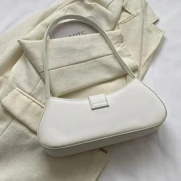 White Casual Women's Belt Buckle Handbag Summer Shoulder Bag - Picture 3 of 5